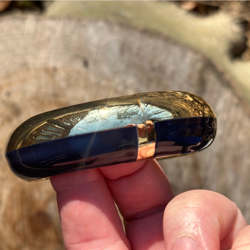 Gorgeous classic navy and gold cuff bracelet with hinged opening - Picture 5 of 9